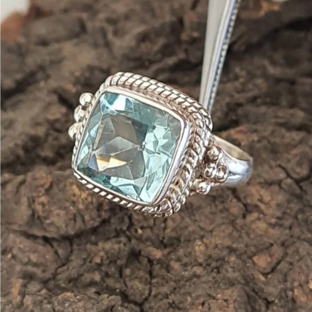 Elegant Silver Blue Gemstone Ring sz 9 nwt - Picture 2 of 3